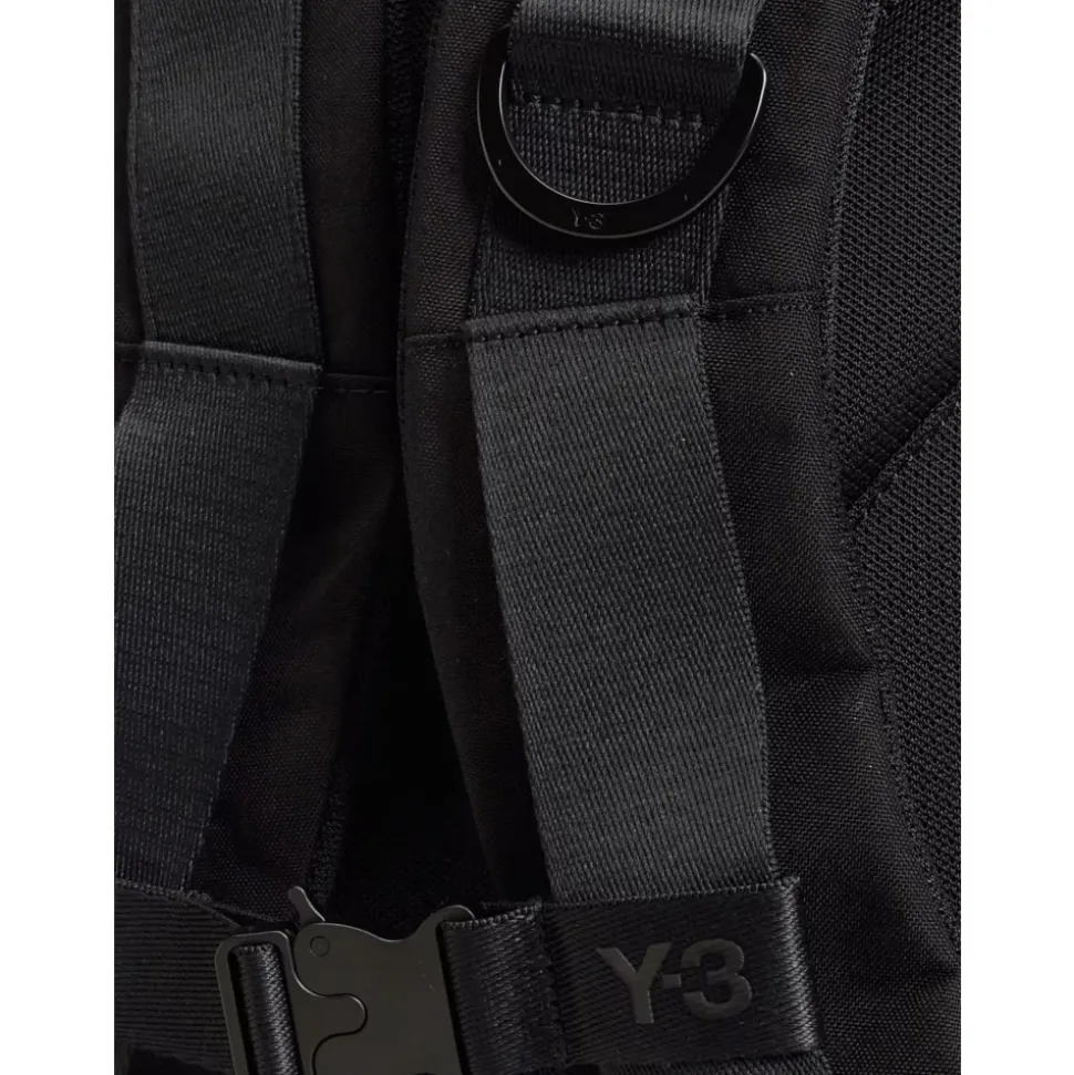 Stilvolle schwarze Taschen mit mehreren Fächern