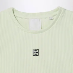 Stilvolle T-Shirts und Polos