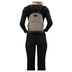 Stilvoller Leder-Rucksack mit Logomotiv