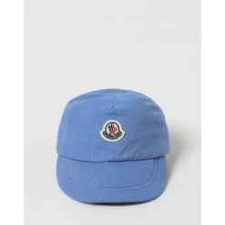 Stylische blaue Wintermütze
