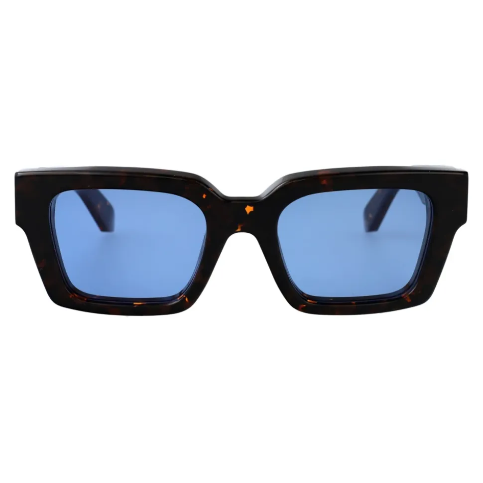Stylische Sonnenbrille von Virgil L