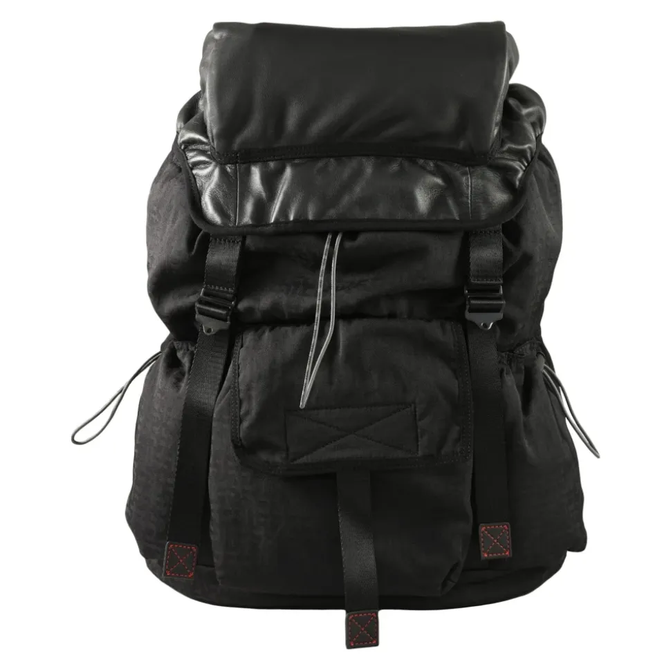 Stylischer Rucksack mit Nylonmischung