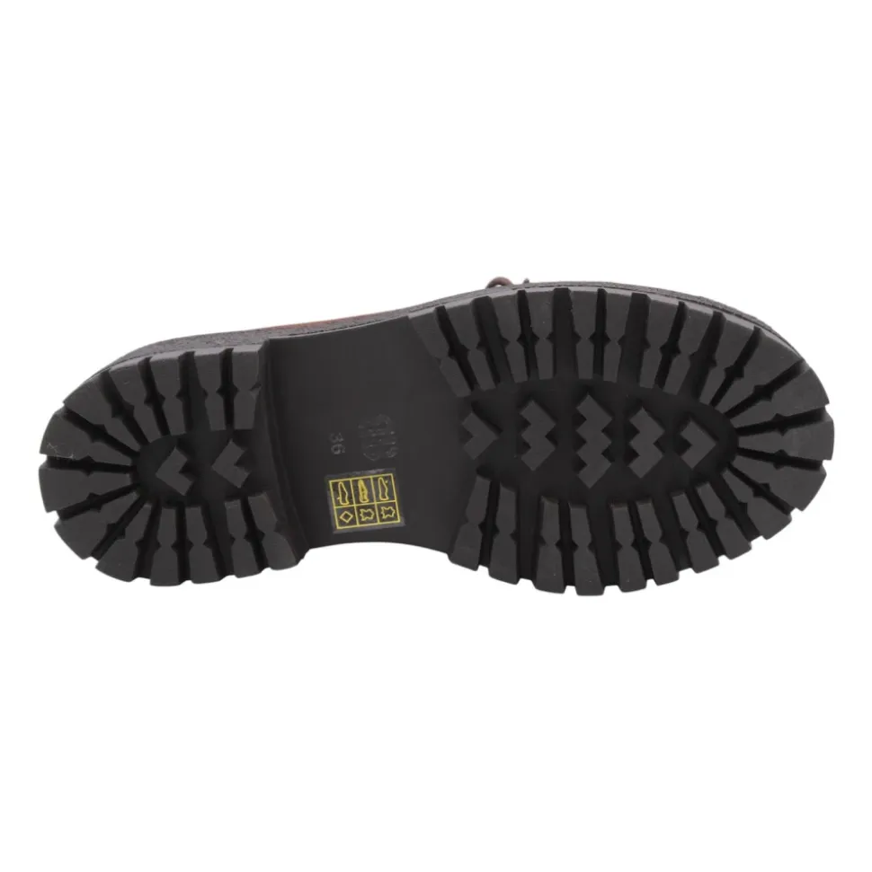 Stylischer Schnürschuh