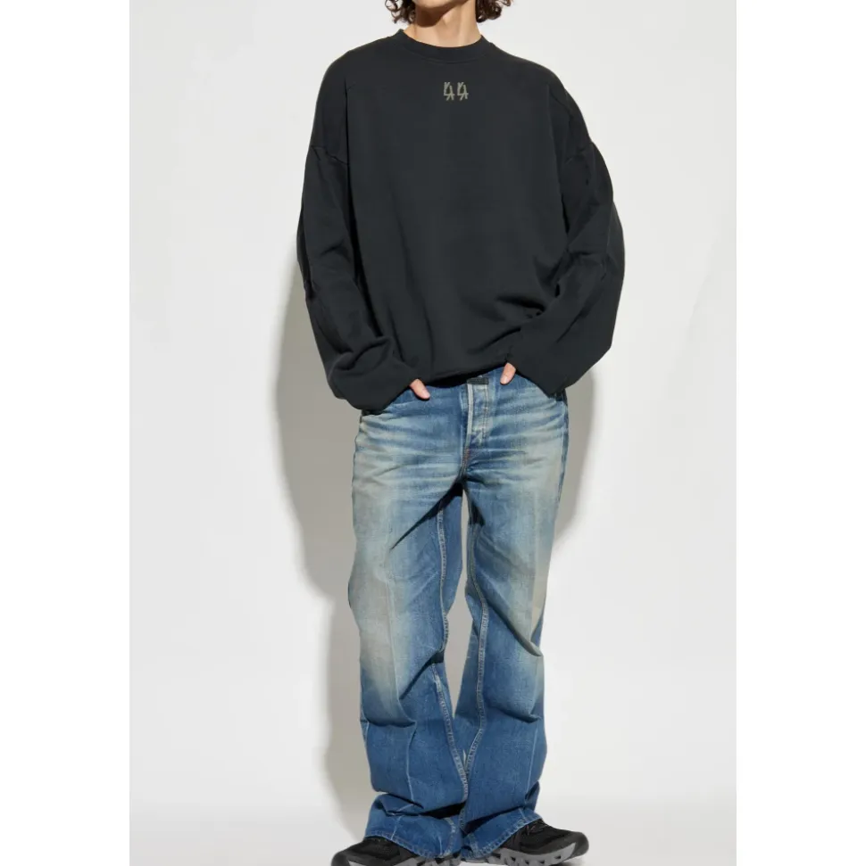 Sweatshirts & Hoodies
