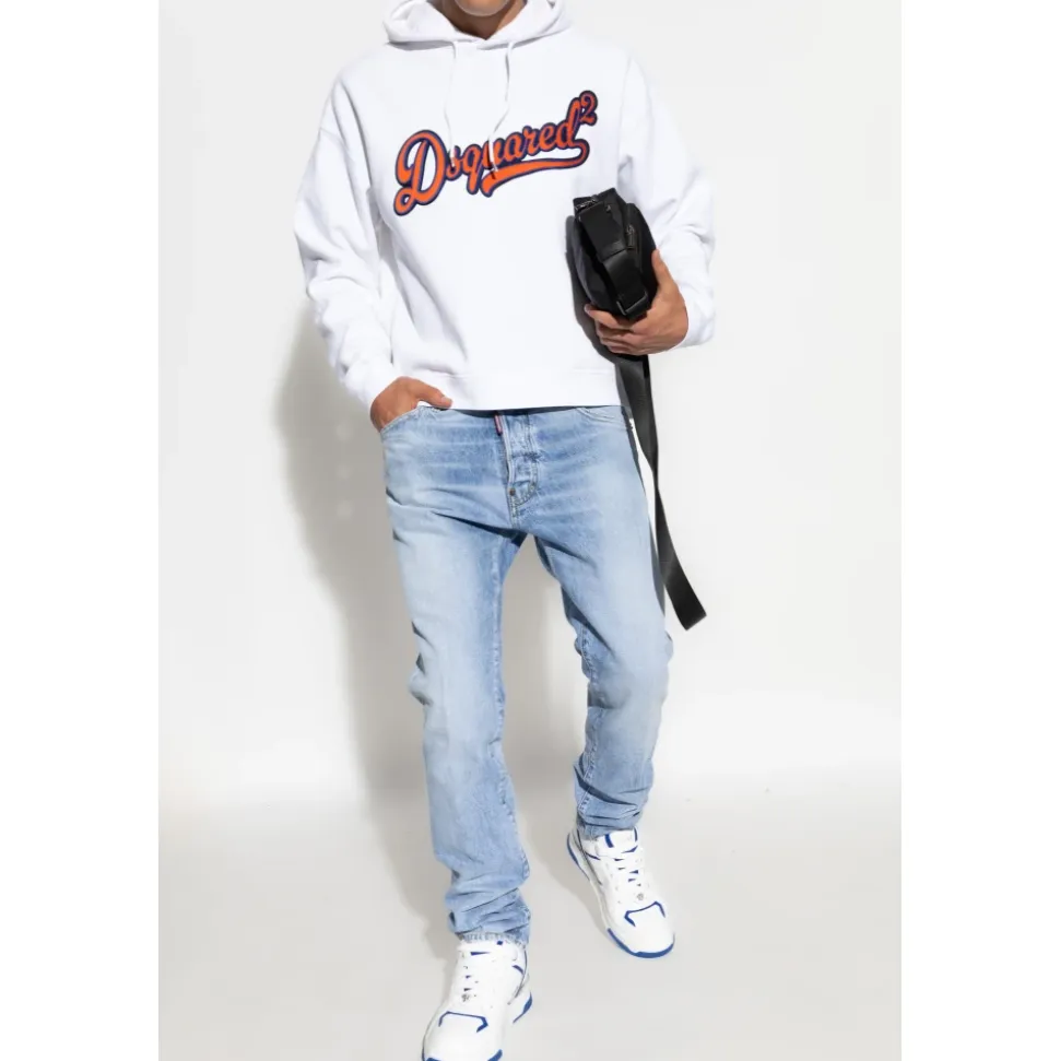 Sweatshirts & Hoodies