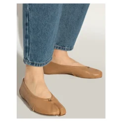 Tabi Ballerina