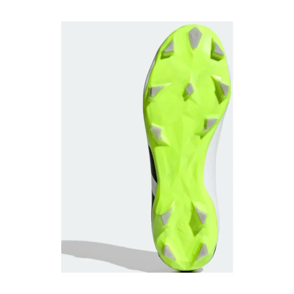 Texturierte Fußballschuhe für Präzision und Grip