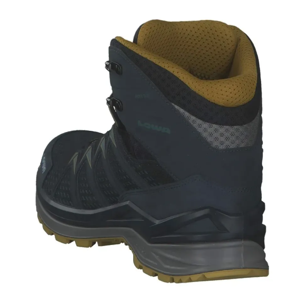 Trekking Boots