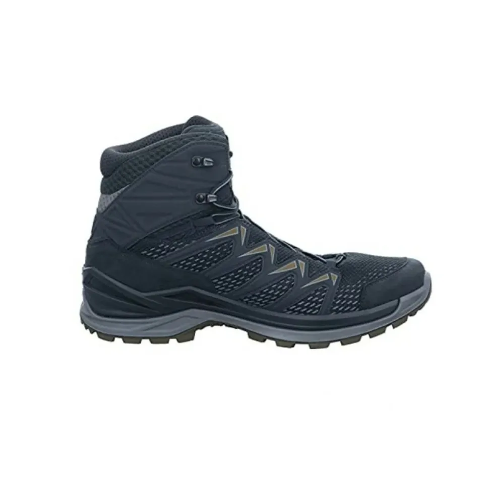Trekking Boots