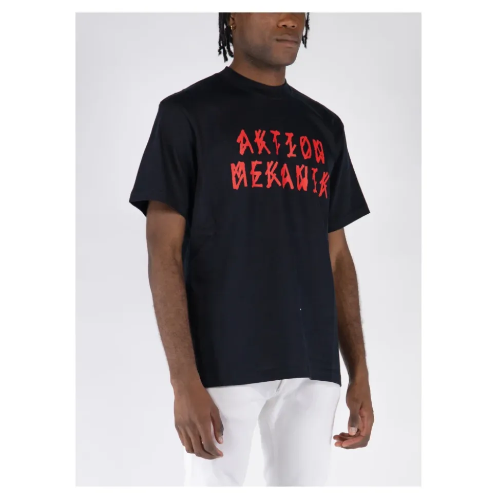 T-Shirt mit V-Ausschnitt und kurzen Ärmeln