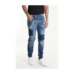 Urban Jeans mit stilvollen Details
