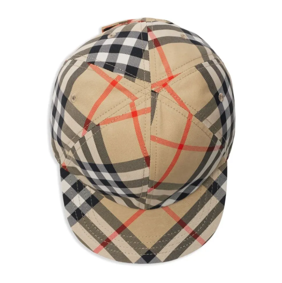Vintage Check Hut
