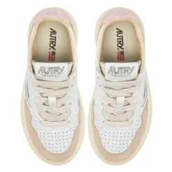 Weiße flache Schuhe mit Bimat Tal