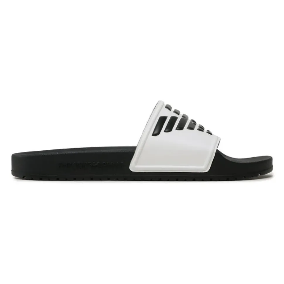 Weiße Flip-Flops & Slider