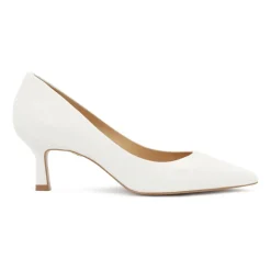 Weiße niedrig-ferse pumps aus der Hochzeitskollektion