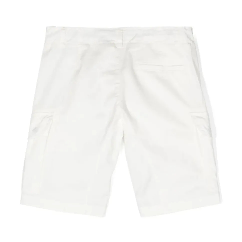 Weiße Shorts