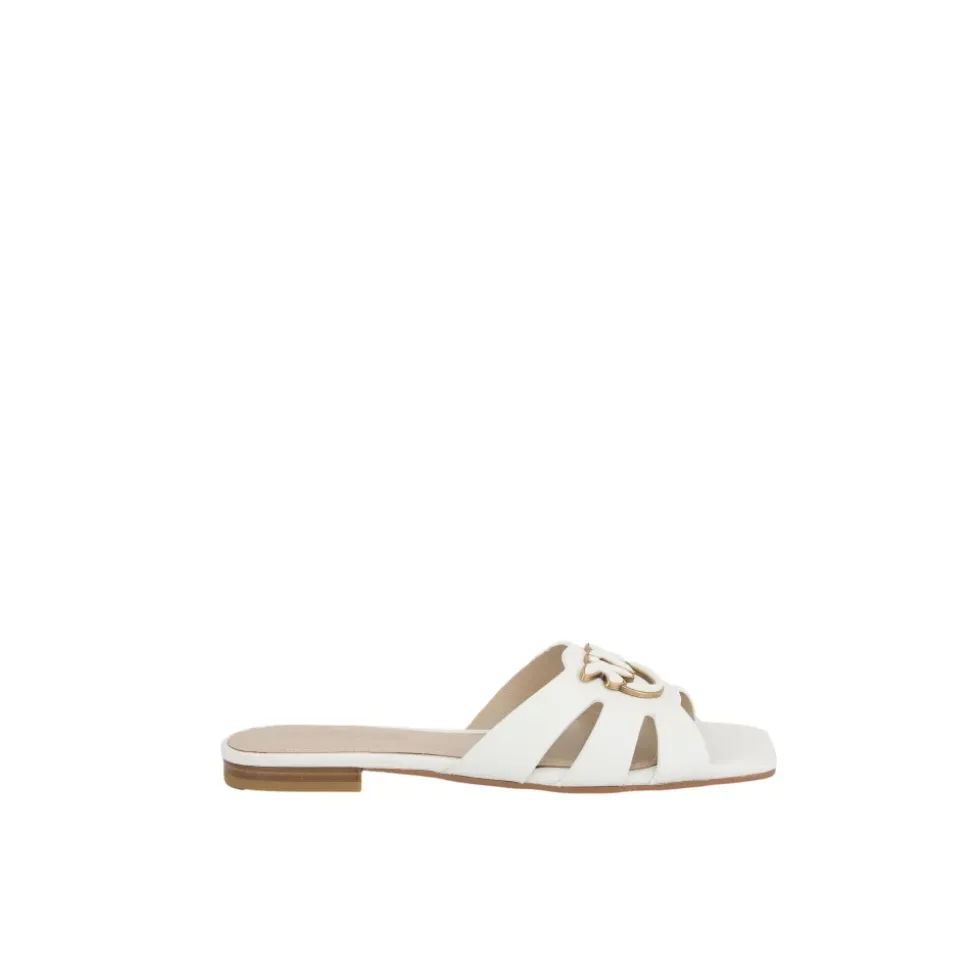 Weiße Slipper Schuhe