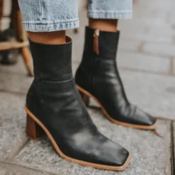 West Vintage Schwarze Leder Stiefeletten