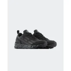 Winter Kombat Gummisneakers
