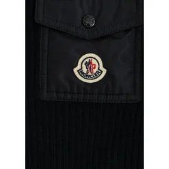 Wollpullover mit Tasche