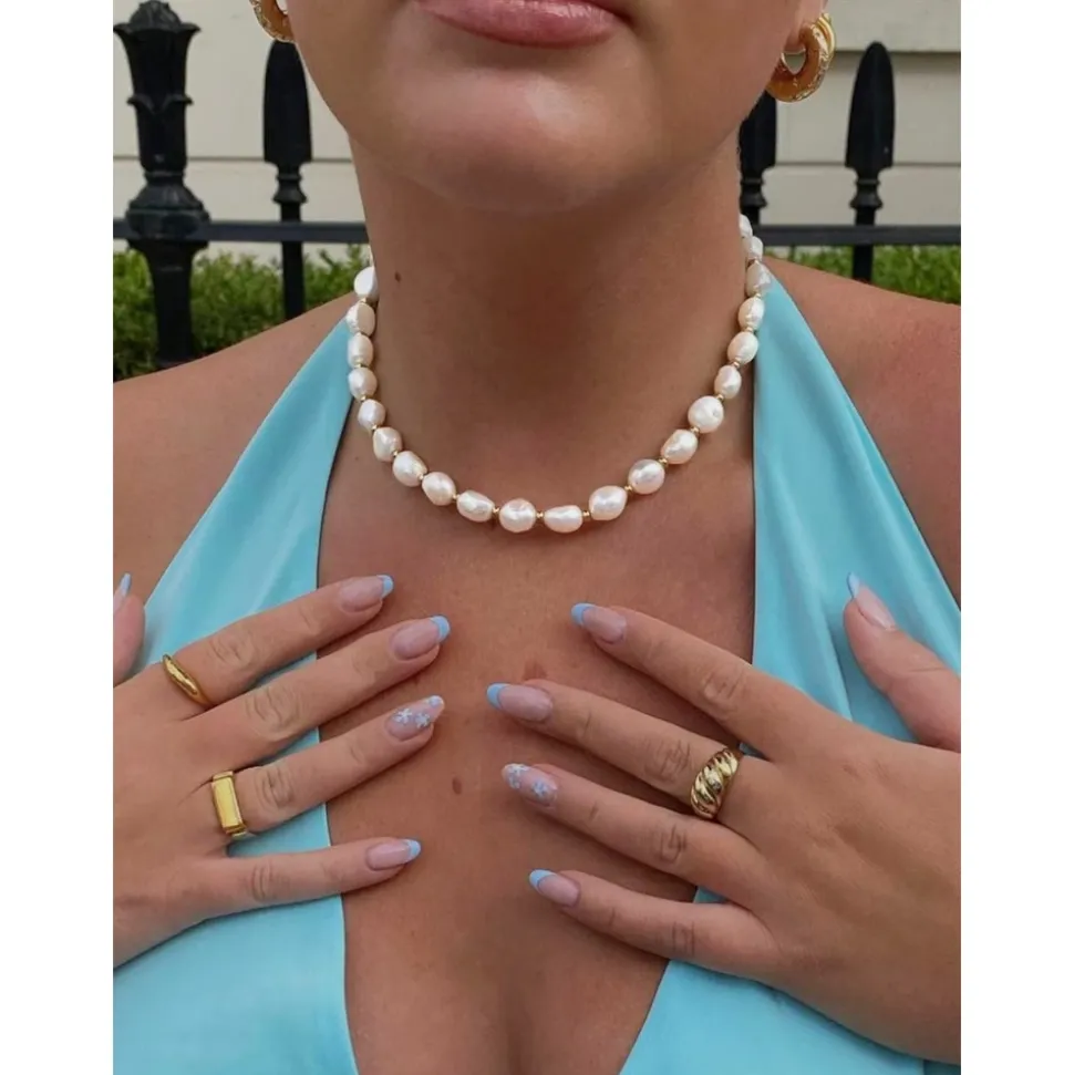 Women's Baroque Pearl Choker